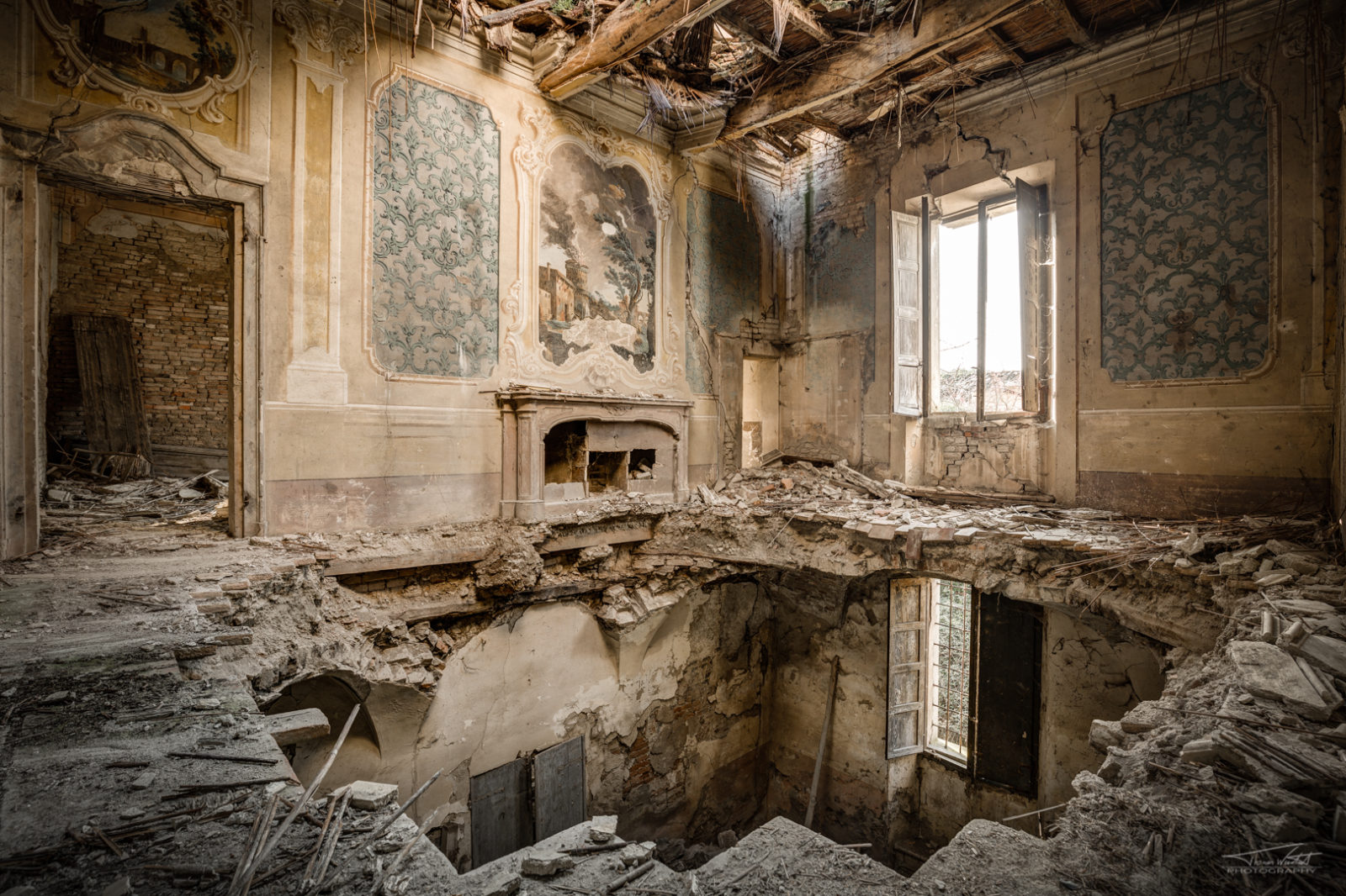 Thomas Windisch Photography | lost-places-thomas-windisch-residential ...